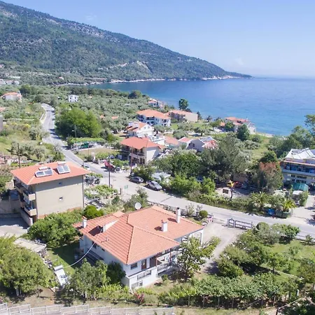 Dimitreli Eleni Apartment Koinira